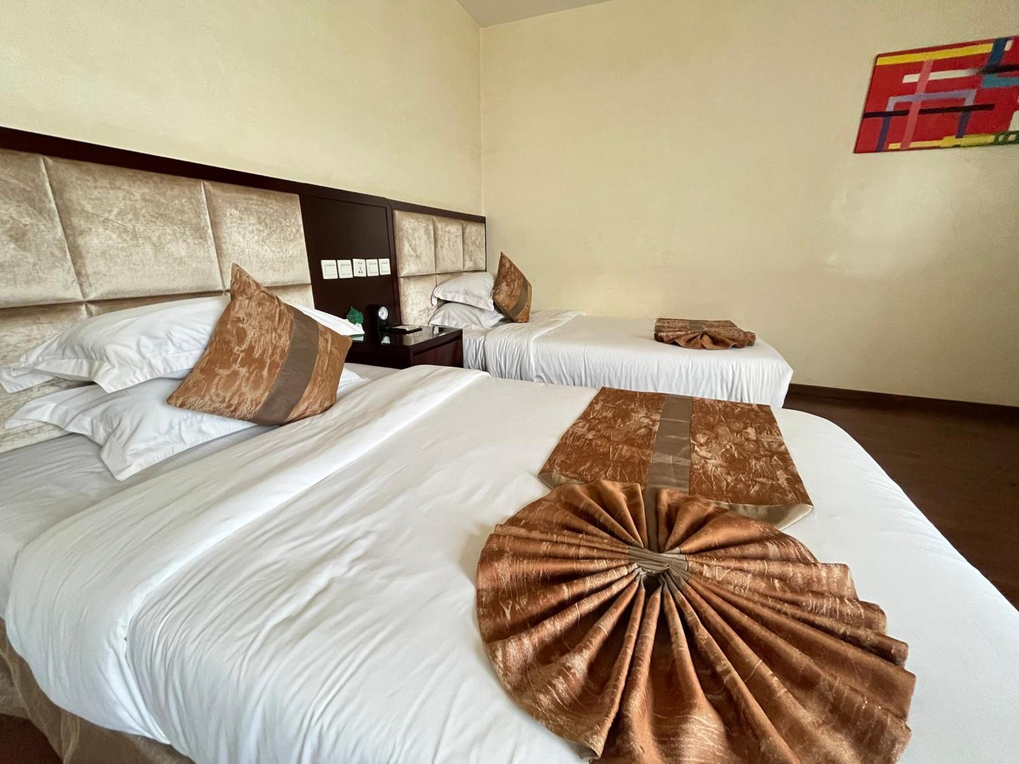 Nanjing Hotel Lugogo Kampala Exterior photo