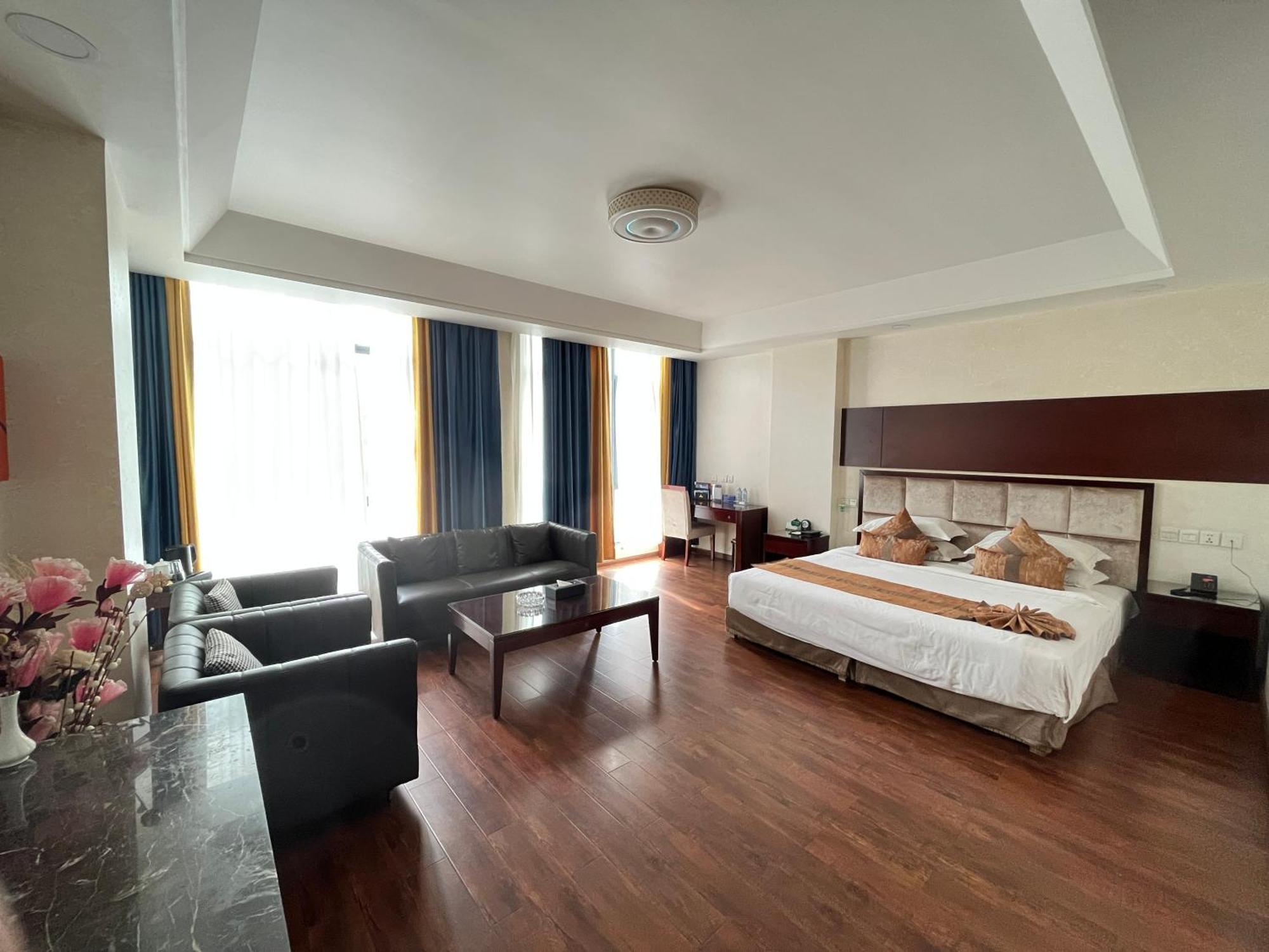 Nanjing Hotel Lugogo Kampala Exterior photo